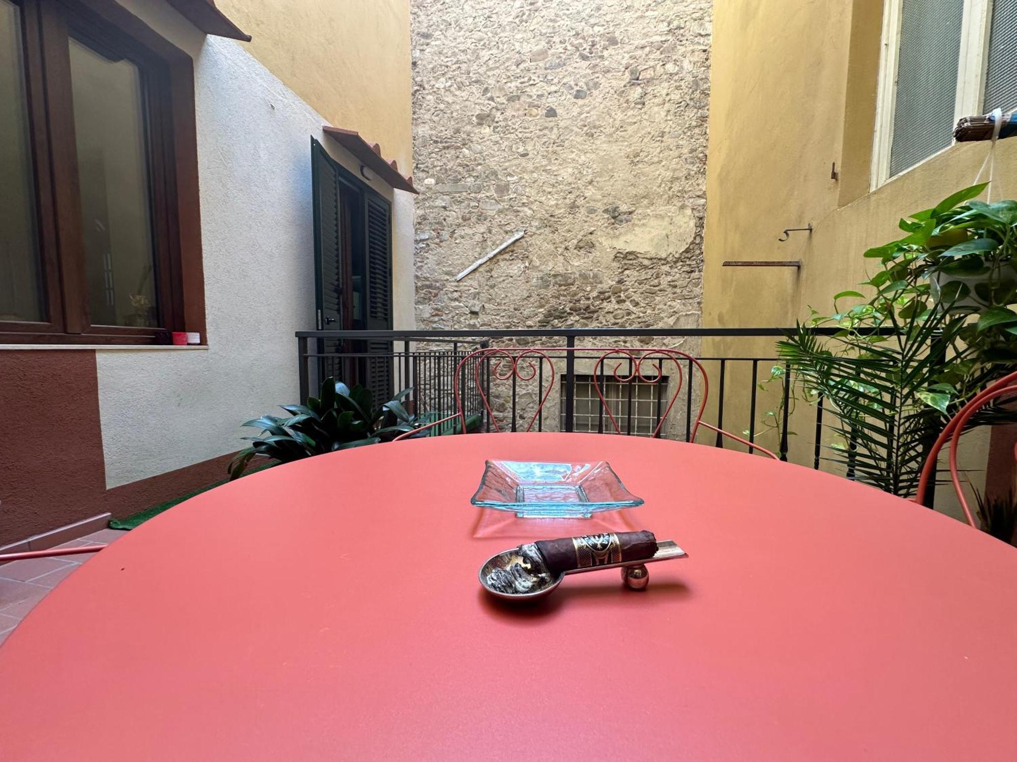 Suite Stylish & Cozy Apartment In The Heart Of Florence Exterior photo